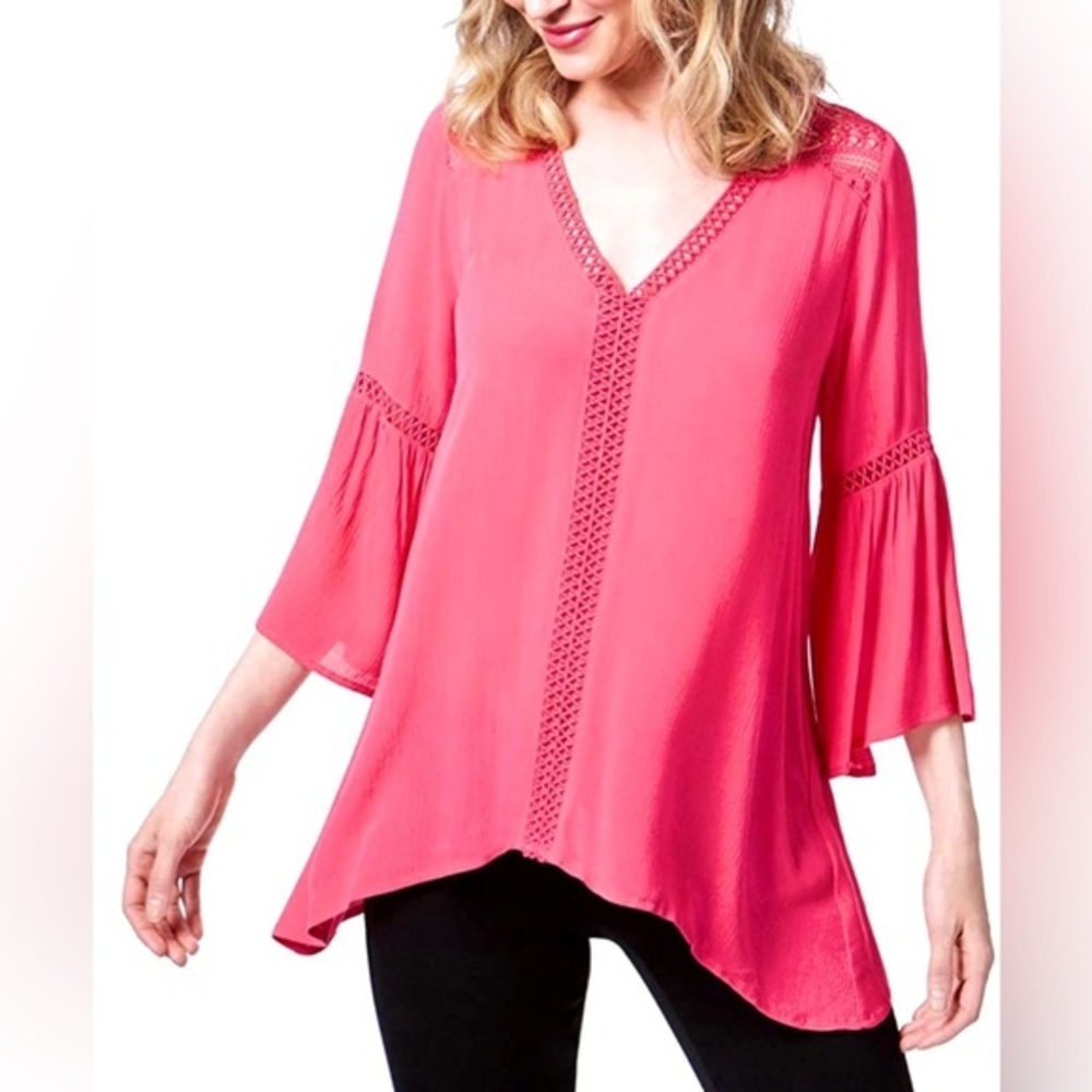JohnPaulRichard crocheted yoke bright pink vneck top size small